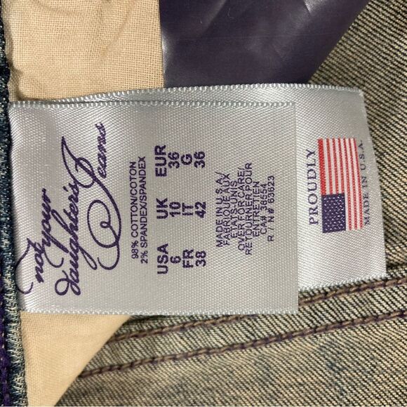 NYDJ Marilyn Jeans Size 6 Blue Denim Straight Leg Mid Rise Distressed #7017U - Picture 8 of 12